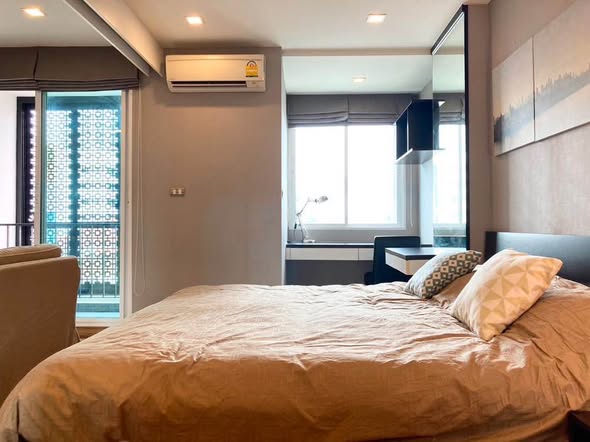 bedroom and room interior of Tree Condo Ekamai (Sukhumvit 40)