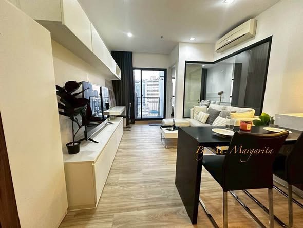 Urbano Absolute Sathon-Taksin