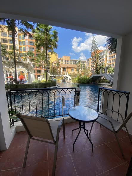 Venetian Signature Condo Resort Pattaya