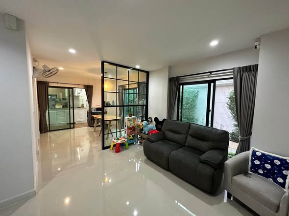 living room and room interior of Verve Phetkasem 81 เวิร์ฟ เพชรเกษม 81