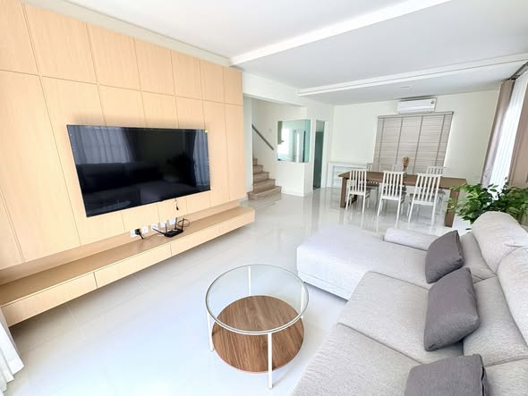 living room of Villaggio 3 Srinakarin-Bangna