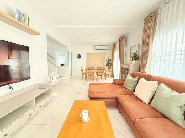 living room of Villaggio Srinakarin-Bangna