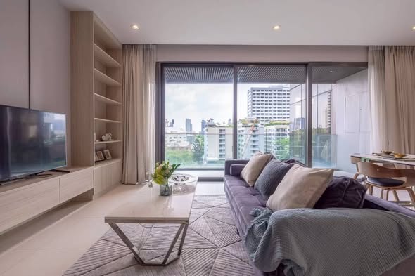 living room and bedroom of VITTORIO Sukhumvit 39 วิตโตริโอ สุขุมวิท 39