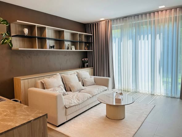 living room and bathroom of VIVE กรุงเทพกรีฑา