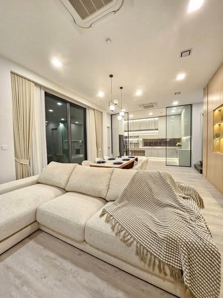 living room and bedroom of VIVE กรุงเทพกรีฑา