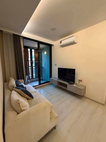 living room and bedroom of VTARA36 Condominium