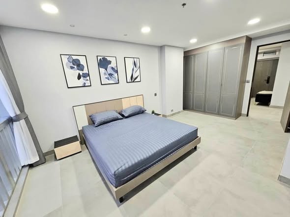 bedroom of Waterford Diamond Tower