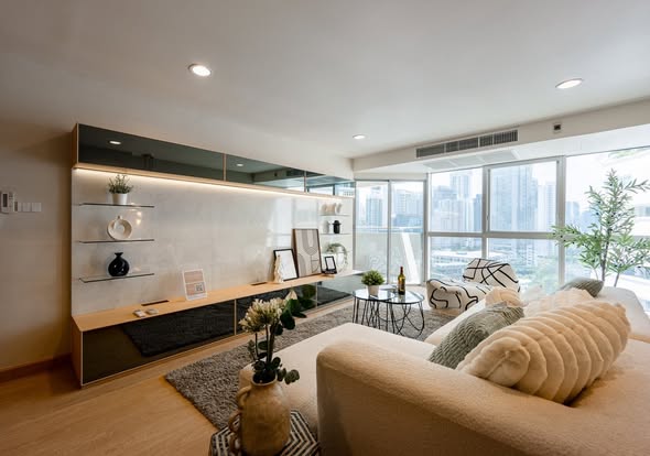 living room of Waterford Diamond Tower