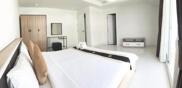 bedroom of Waterford Sukhumvit 50