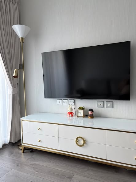 living room and room interior of Whizdom Avenue Ratchada-Ladprao