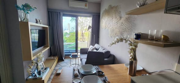 living room and room interior of Whizdom Connect Sukhumvit