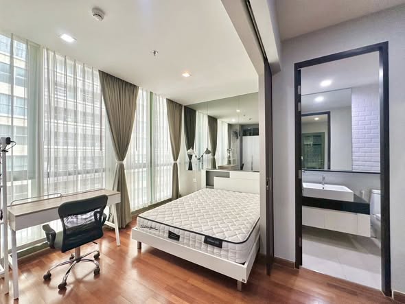 bedroom and room interior of Wish Signature II Midtown Siam