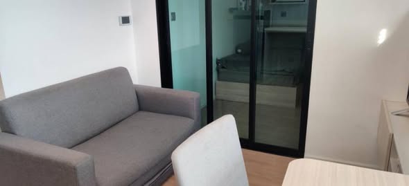 room interior of Wynn Condo Chokchai 4