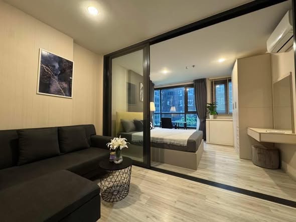 bedroom and living room of XT HUAIKHWANG
