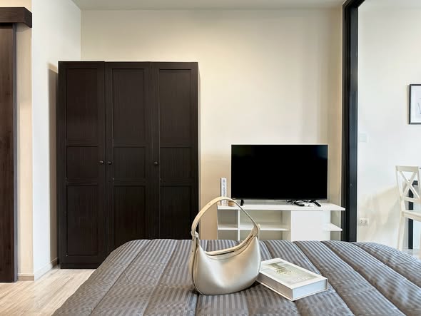 bedroom and room interior of XT HUAIKHWANG