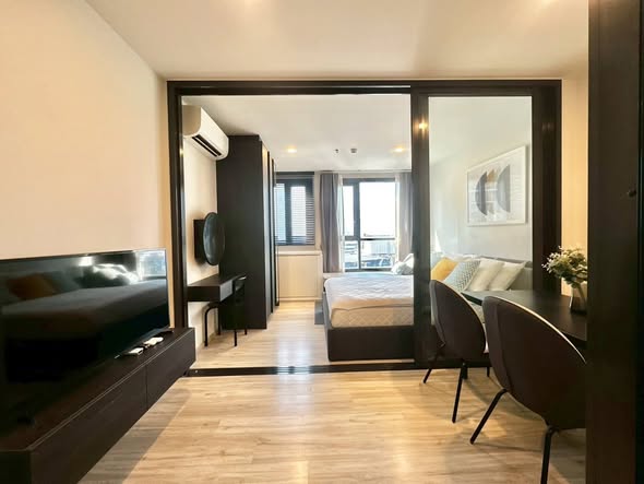 bedroom and room interior of XT HUAIKHWANG