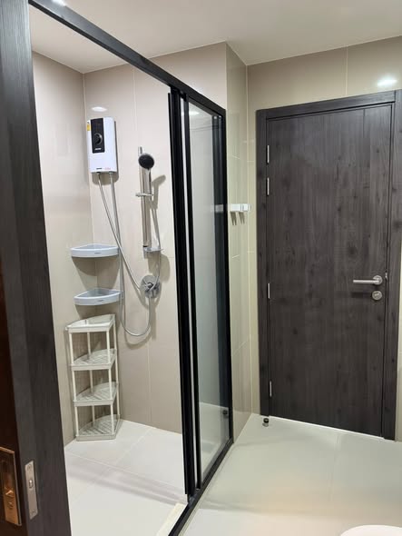 room interior and bathroom of XT HUAIKHWANG