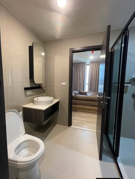 room interior and bathroom of XT HUAIKHWANG