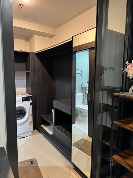 room interior and bathroom of XT HUAIKHWANG