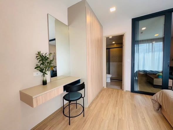 bedroom and room interior of XT Phayathai