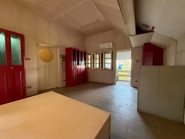 room interior of บ้านกลางเมือง ลาดพร้าว 101 สเตชั่น