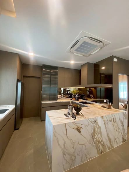 bathroom and kitchen of มัณฑนา บางนา กม.15 | MANTANA Bangna km. 15