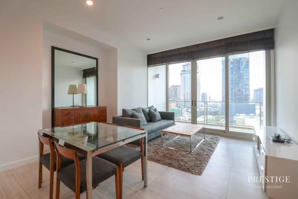 living room and room interior of 185 Rajadamri