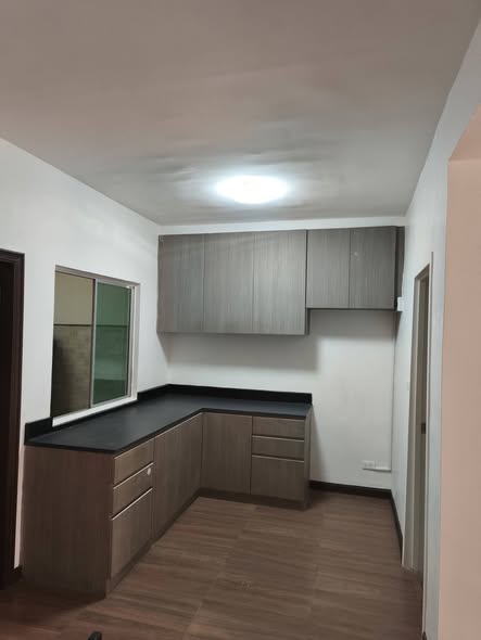 2 storey townhome for daily weekly rent