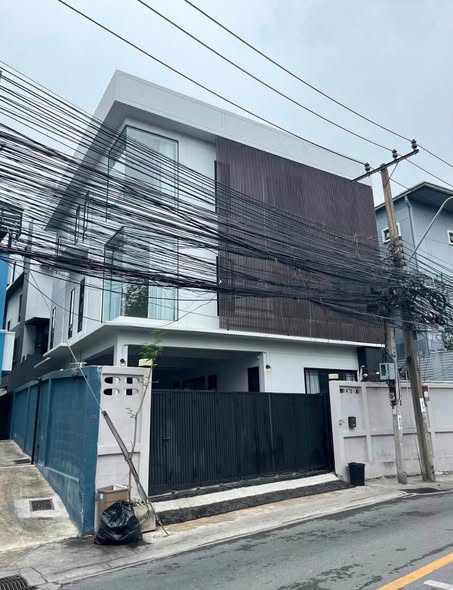 บ้าน3ชั้น