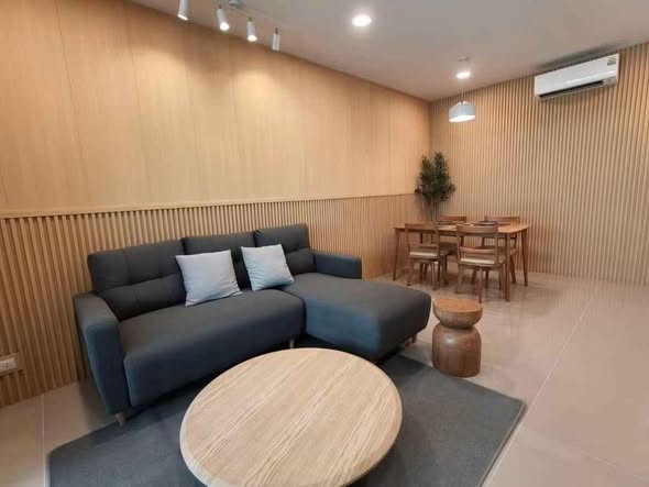 living room of พลีโน่ สุขุมวิท-บางนา 3 Pleno Sukhumvit-Bangna 3