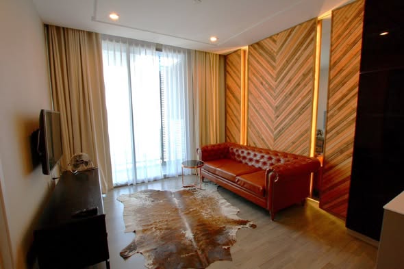 living room and bedroom and room interior of 333 Riverside