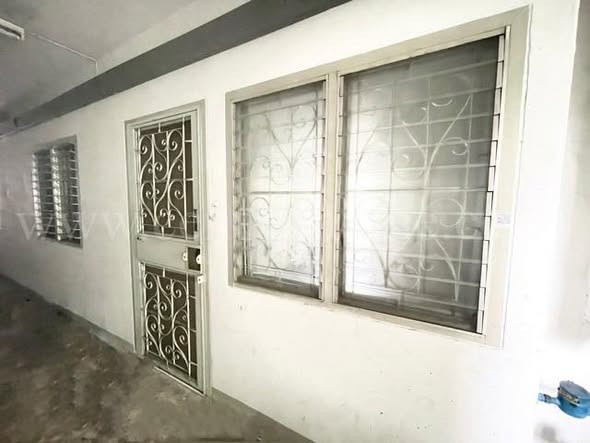 room interior of เอื้ออาทรพหลโยธิน กม.44