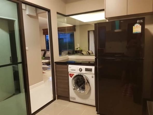 room interior of มัณฑนา บางนา กม 7