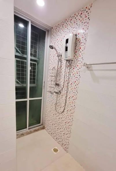 bathroom of ดิ ไอริส (พระราม9 – ศรีนครินทร์)