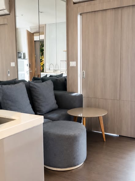living room and room interior of A Space ID Asok-Ratchada