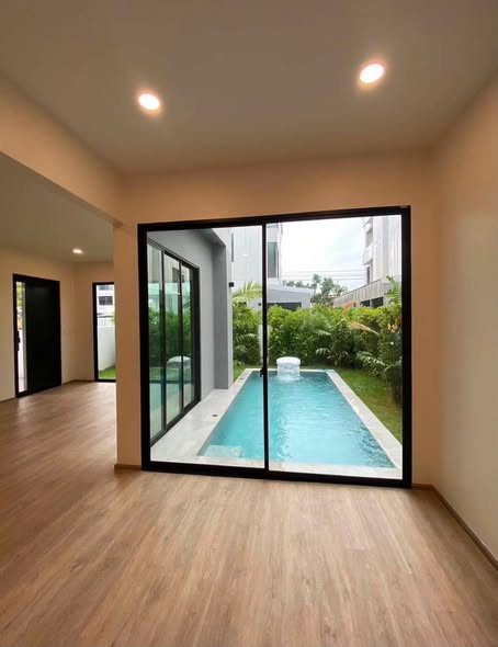 room interior of พูลวิลล่ากรุงเทพ Airy Ville Bangkok