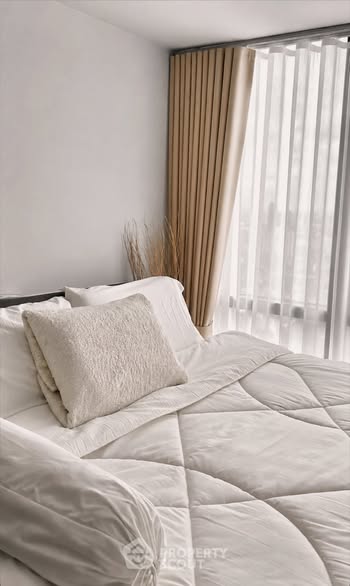 bedroom of Altitude Unicorn Sathorn