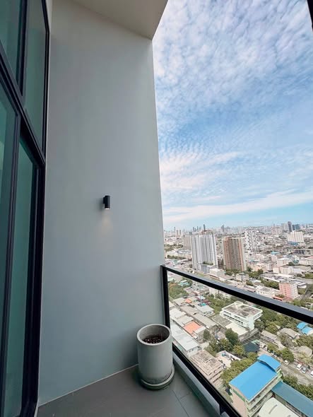 Altitude Unicorn Sathorn