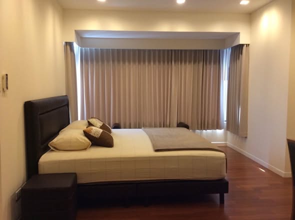 bedroom of Amanta Lumphini