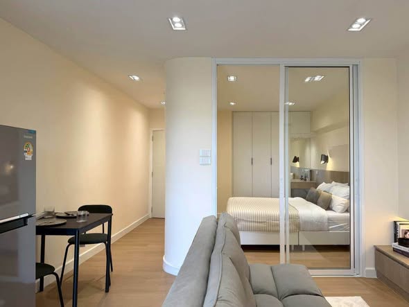 bedroom and room interior of Angket Pavilion