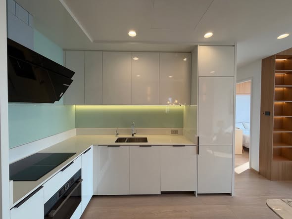 bathroom and kitchen of ANIL Sathorn 12