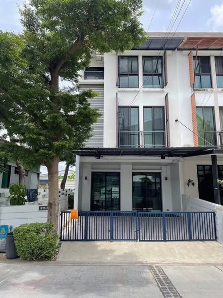 Areeya Mandarina Sukhumvit 77