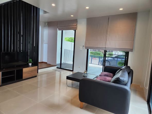 living room and room interior of Areeya Mandarina Sukhumvit 77