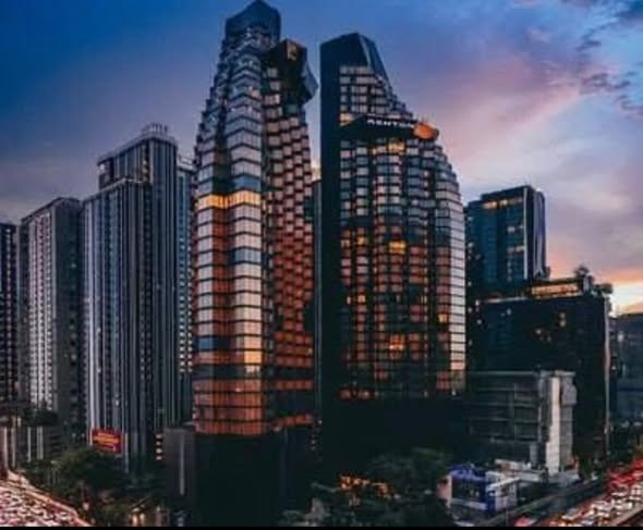 ASHTON Asoke – Rama 9