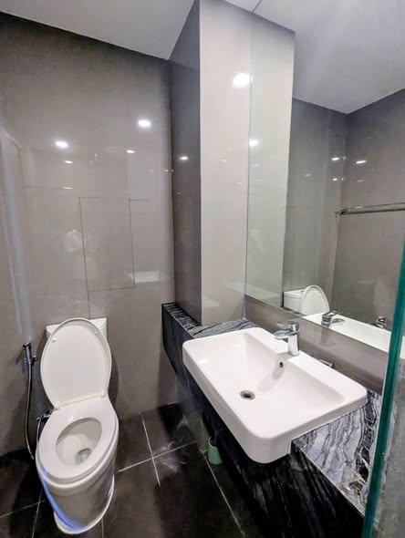 bathroom of Ashton Chula-Silom