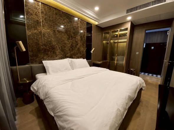 bedroom of Ashton Chula-Silom