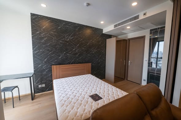 bedroom of Ashton Chula-Silom