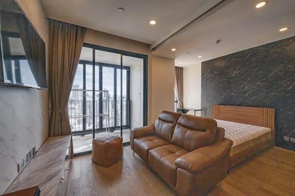 bedroom and living room of Ashton Chula-Silom
