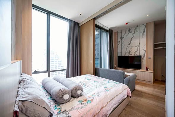 bedroom of Ashton Silom