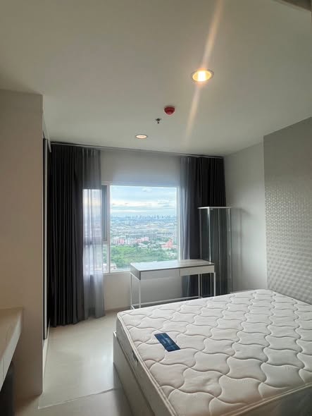 bedroom of Aspire Erawan Tower B